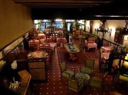 2g Hotell Saint-Hubert